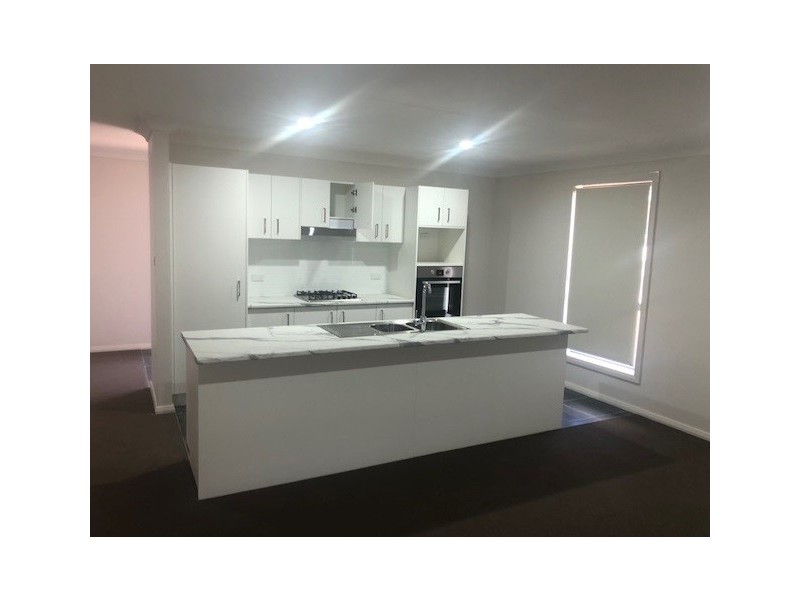 5 Kenny Drive, Tamworth NSW 2340