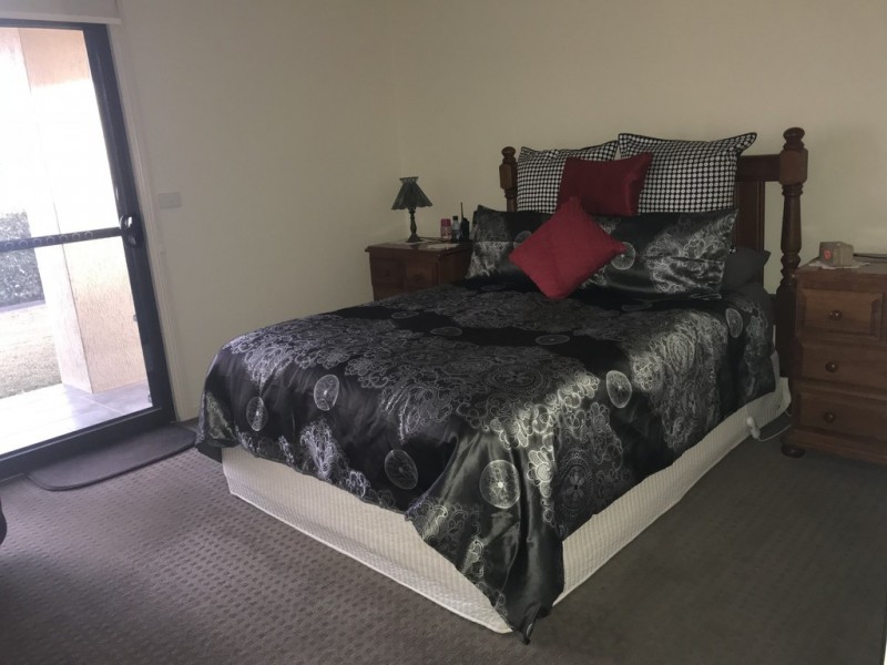 41 The Retreat, Tamworth NSW 2340
