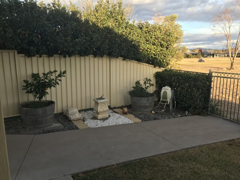 41 The Retreat, Tamworth NSW 2340