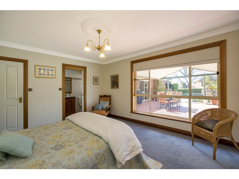 9 Wayamba Close, Tamworth NSW 2340