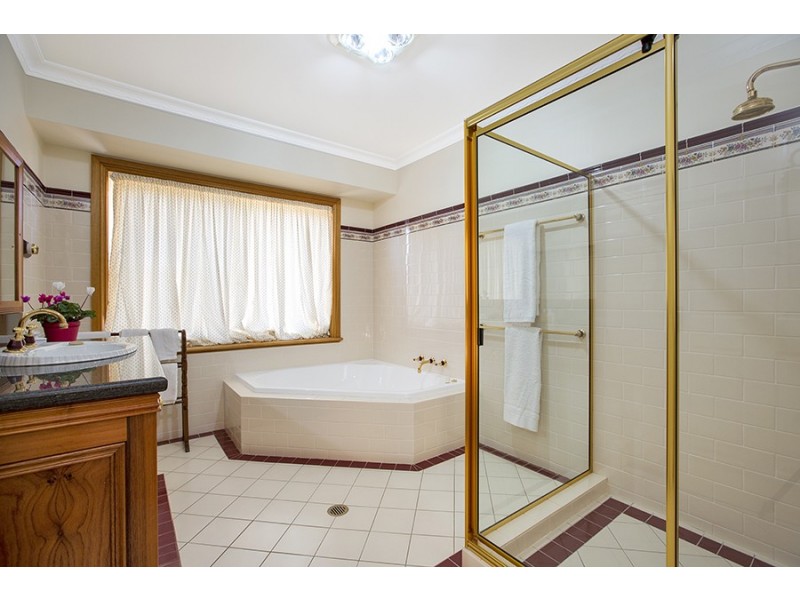 9 Wayamba Close, Tamworth NSW 2340