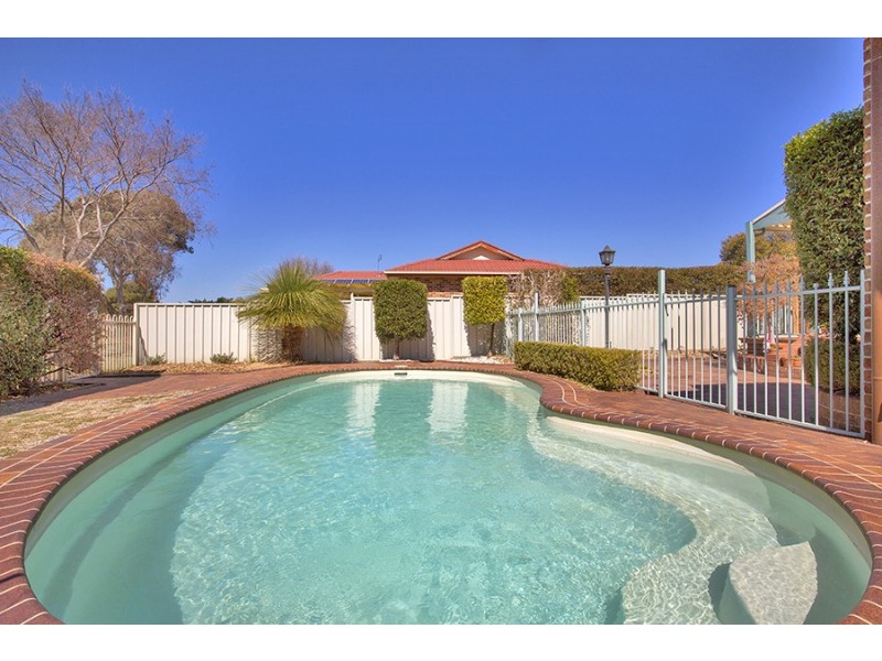 9 Wayamba Close, Tamworth NSW 2340