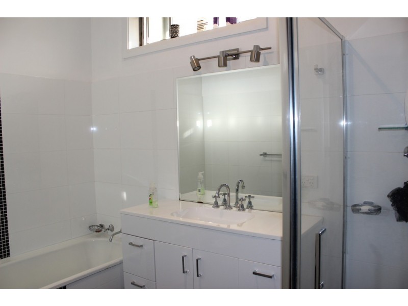 25 Jean St, Tamworth NSW 2340