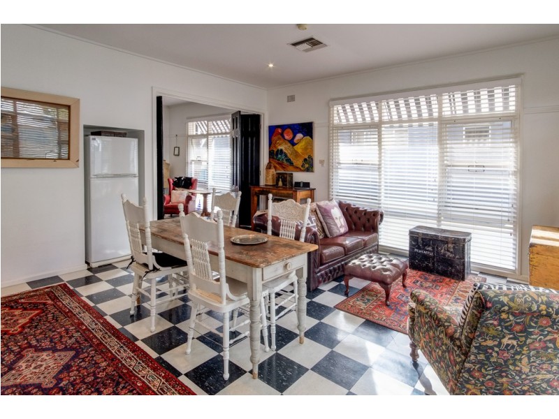 102 Brisbane street, East Tamworth NSW 2340