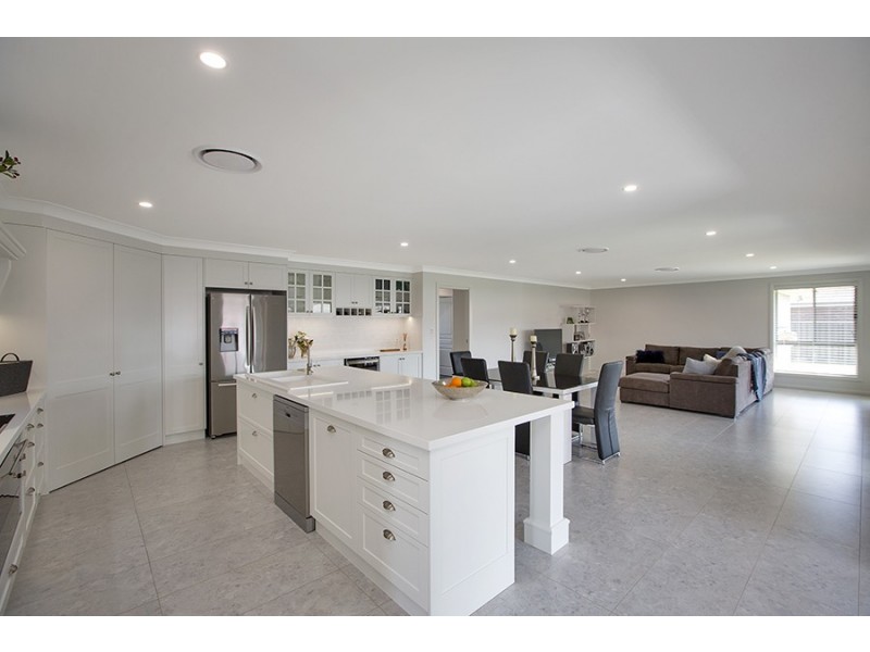 4 Charolais Drive, Tamworth NSW 2340