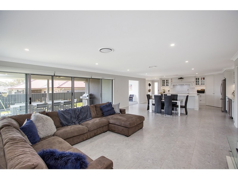 4 Charolais Drive, Tamworth NSW 2340