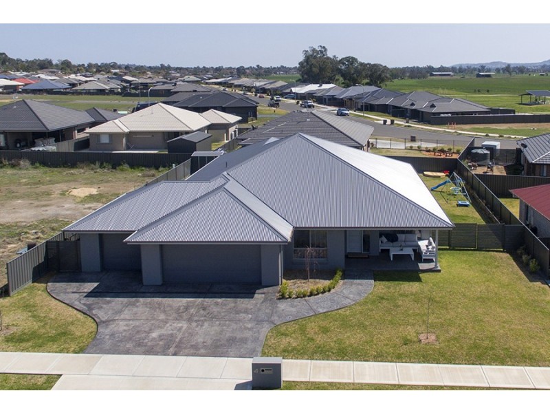 4 Charolais Drive, Tamworth NSW 2340