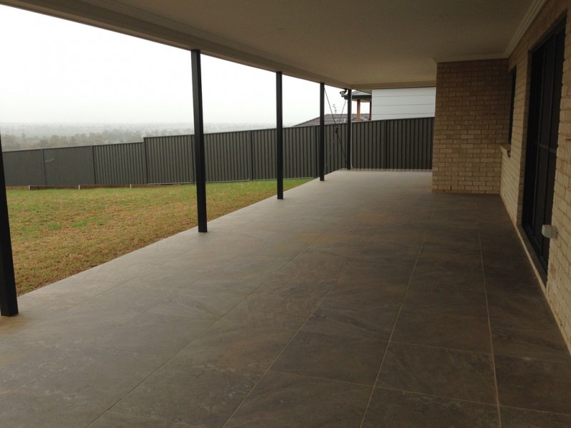 8 Wollemi Close, Tamworth NSW 2340