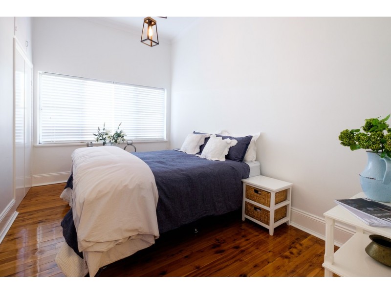 76 Carthage Street, Tamworth NSW 2340