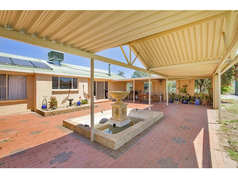 37 Pages Lane, Tamworth NSW 2340