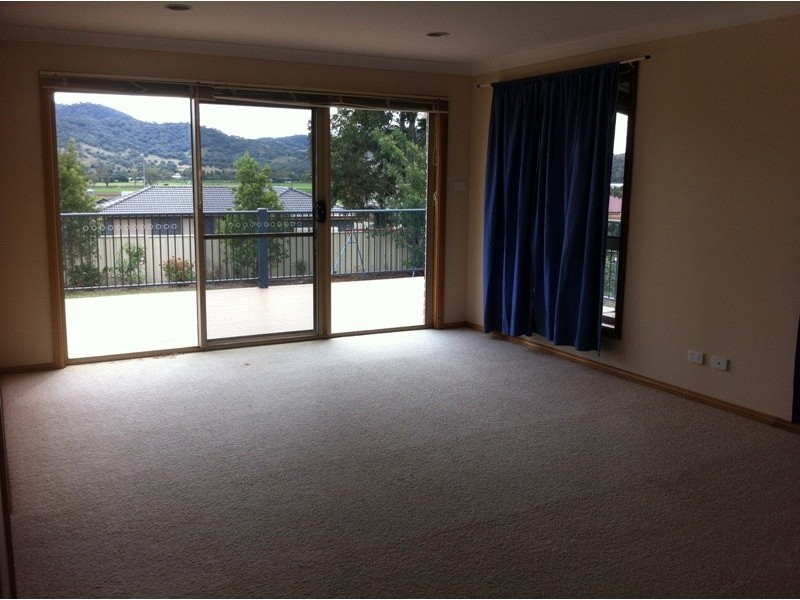 34  Peregrine Avenue, Tamworth NSW 2340