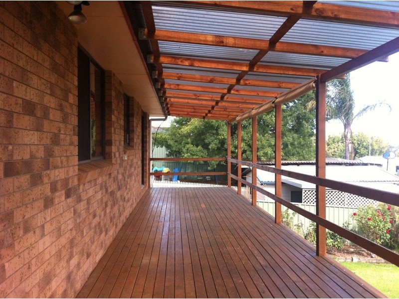 11 Brolga Way, Tamworth NSW 2340