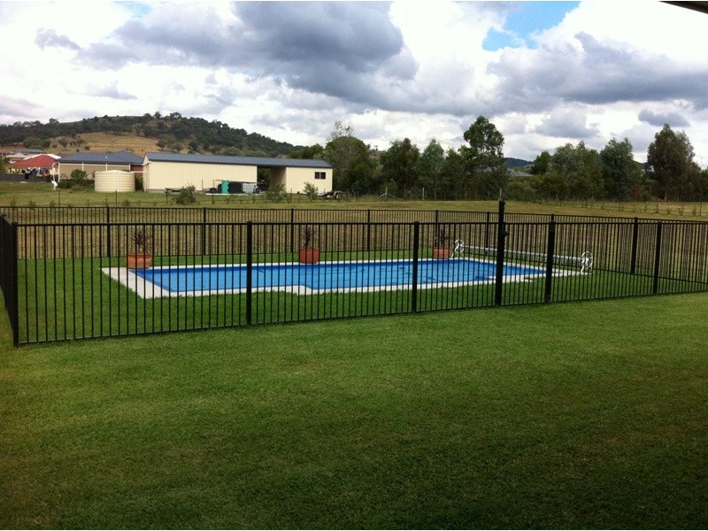 14 Whiporie Close, Tamworth NSW 2340