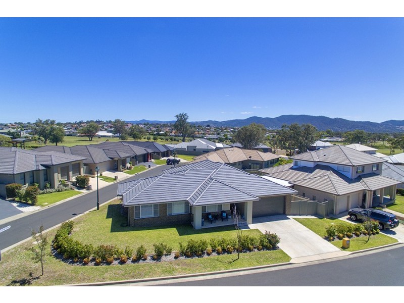 19 Peak Drive, Tamworth NSW 2340