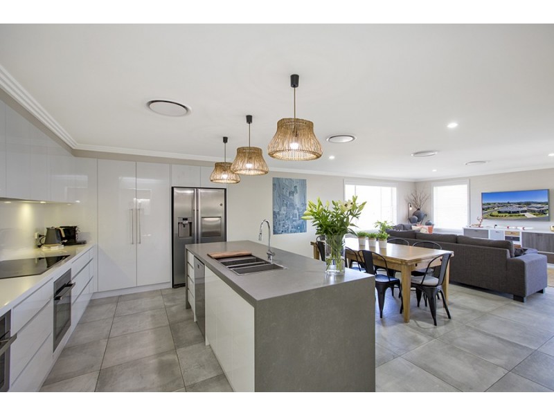 19 Peak Drive, Tamworth NSW 2340