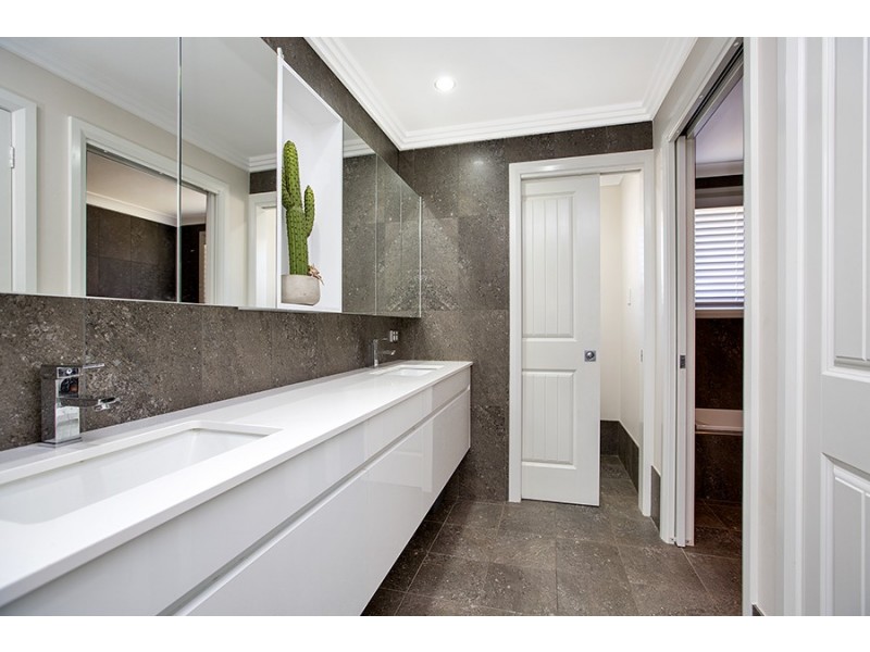 19 Peak Drive, Tamworth NSW 2340