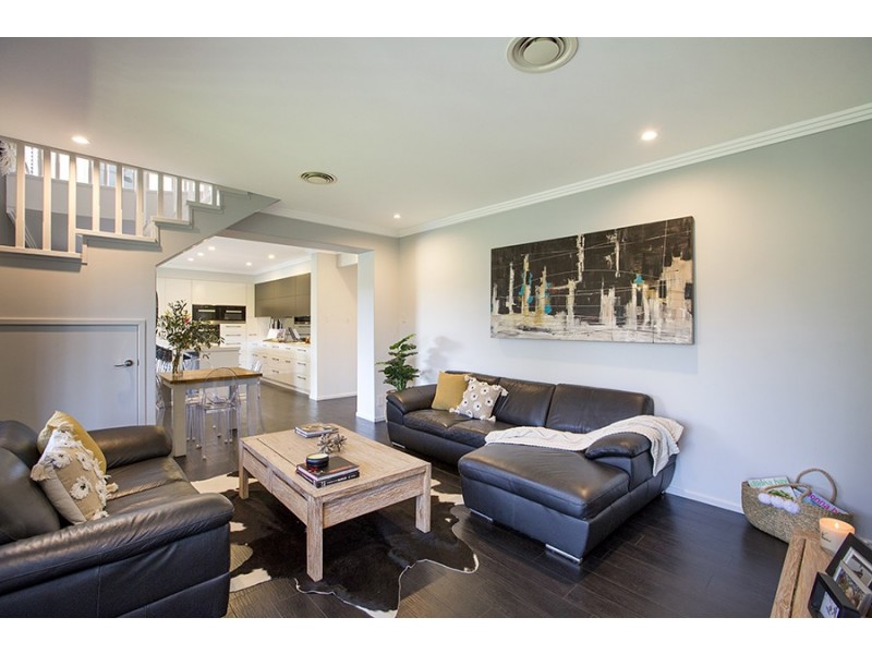 8 The Grange, Tamworth NSW 2340