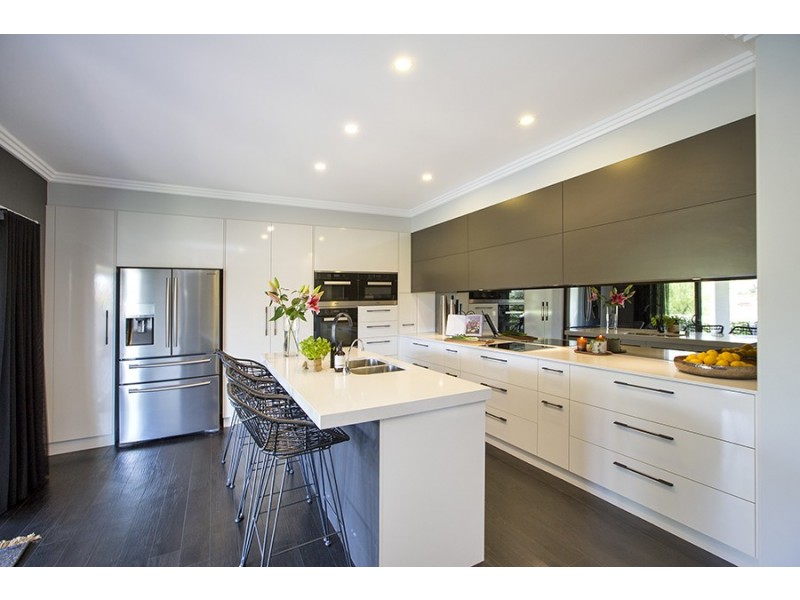 8 The Grange, Tamworth NSW 2340