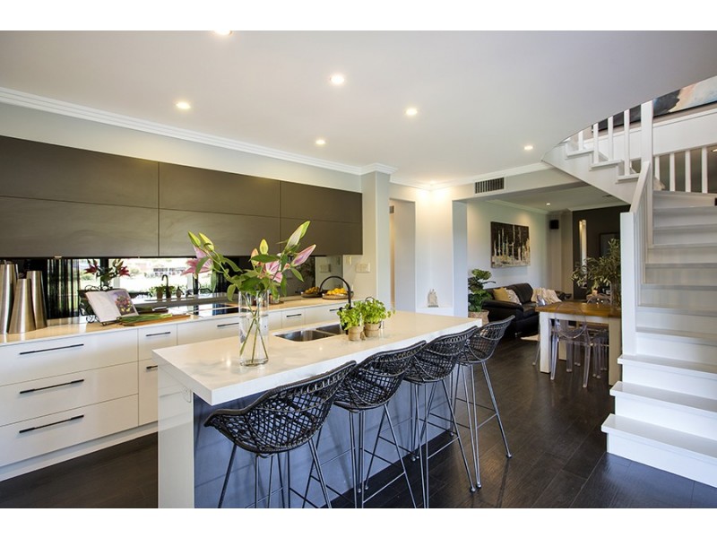 8 The Grange, Tamworth NSW 2340