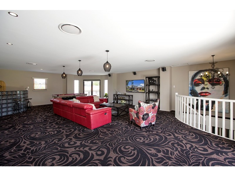 8 The Grange, Tamworth NSW 2340