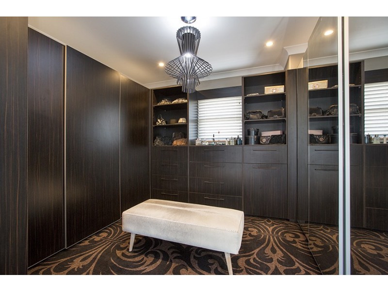 8 The Grange, Tamworth NSW 2340