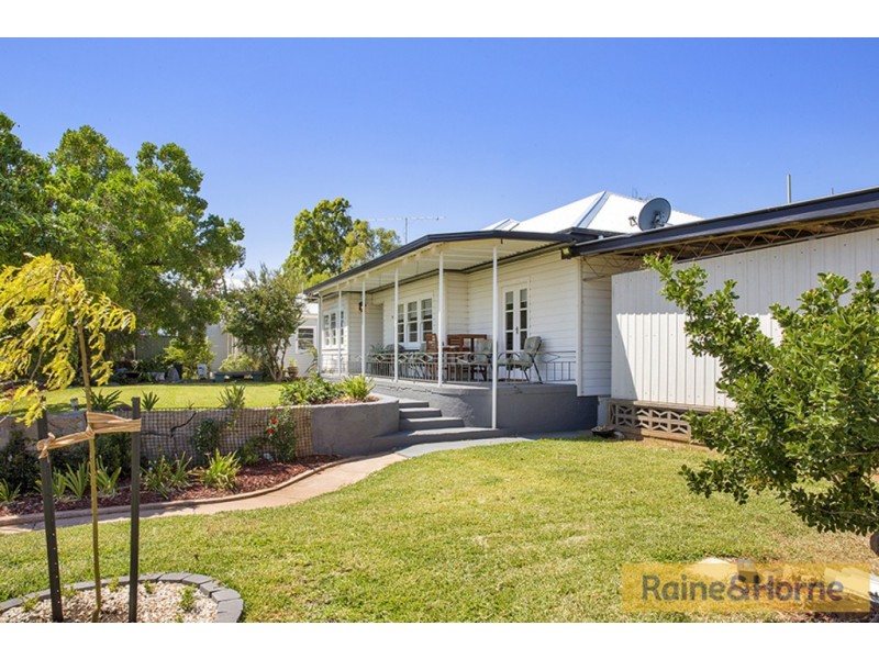 11 Cohen Street, Tamworth NSW 2340