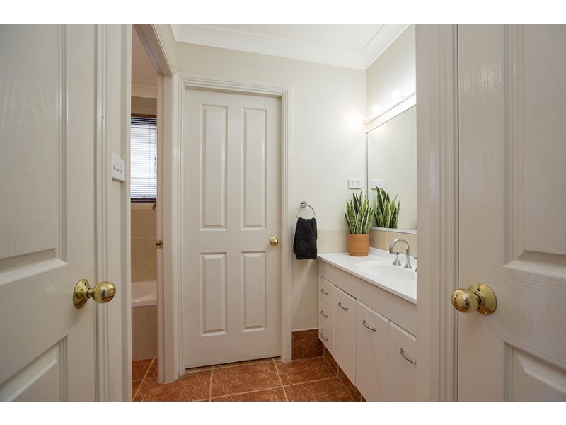 3 Milpara Crt, Tamworth NSW 2340