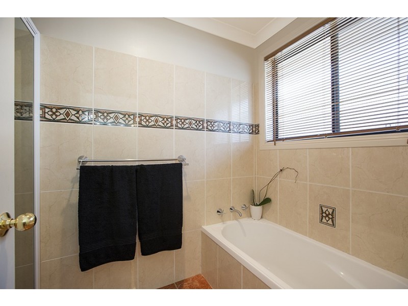 3 Milpara Crt, Tamworth NSW 2340