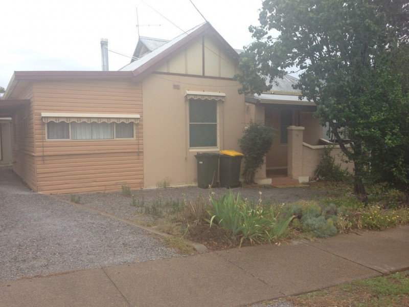 11a Dean Street, Tamworth NSW 2340