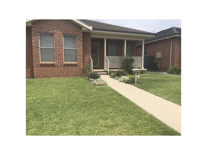 10 The Patio, Hillvue NSW 2340