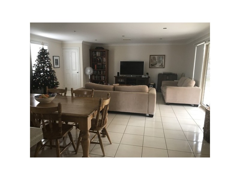 10 The Patio, Hillvue NSW 2340