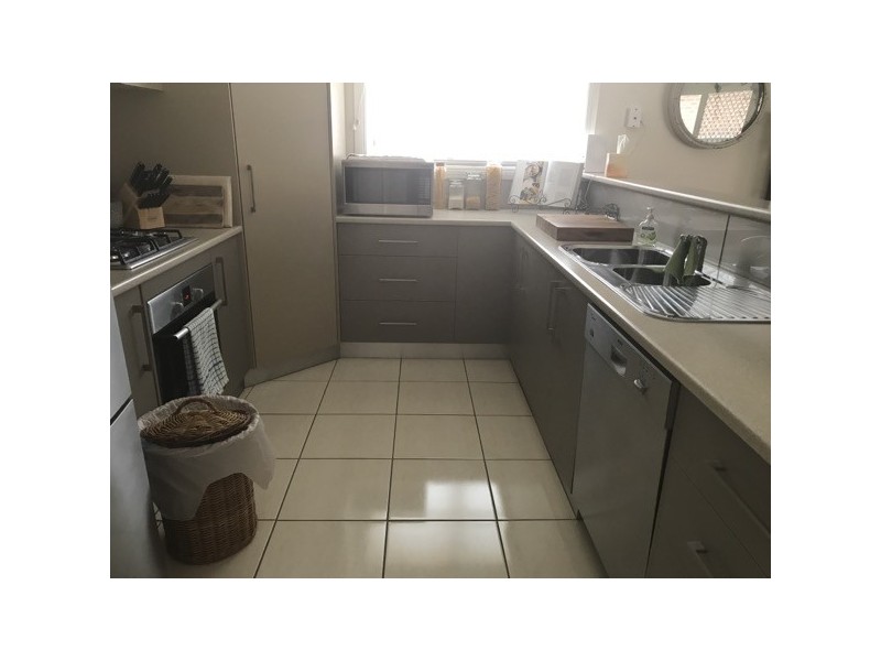 10 The Patio, Hillvue NSW 2340