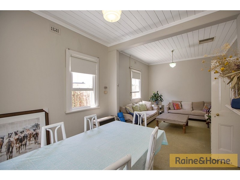 52 White street, Tamworth NSW 2340