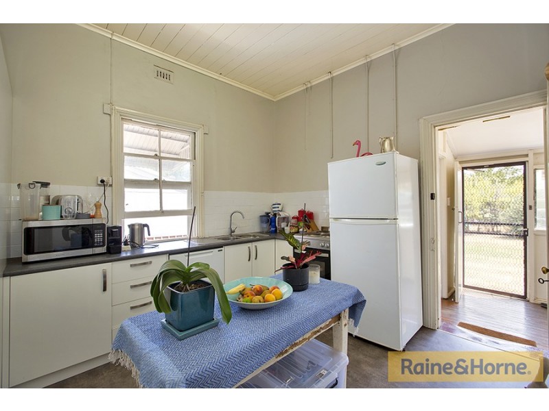 52 White street, Tamworth NSW 2340