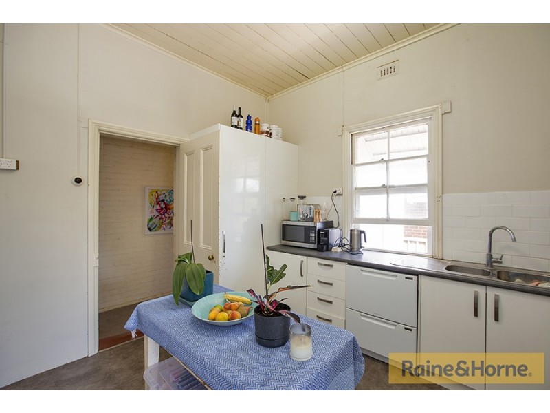 52 White street, Tamworth NSW 2340