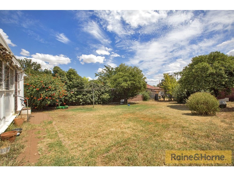 52 White street, Tamworth NSW 2340