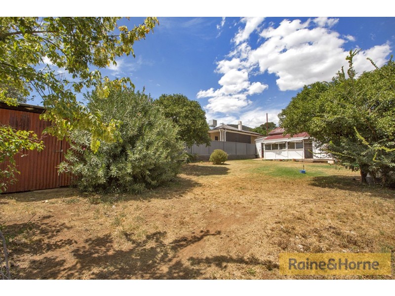 52 White street, Tamworth NSW 2340