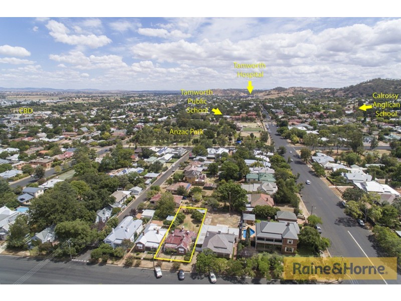 52 White street, Tamworth NSW 2340
