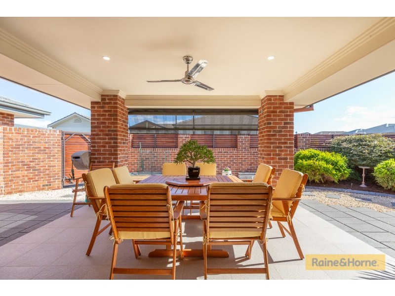15 The Heights, Tamworth NSW 2340