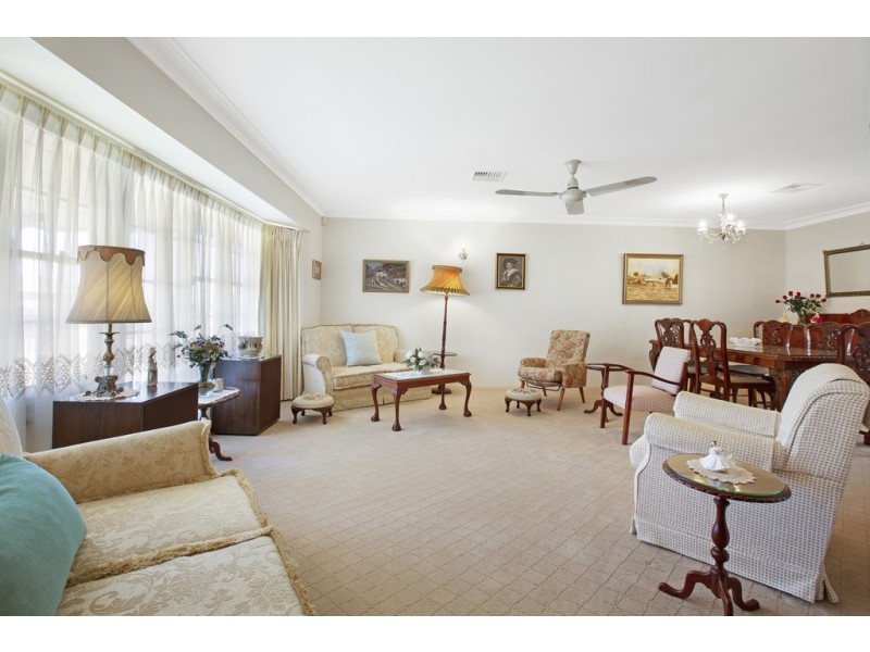 12 Minnamurra Cres, Tamworth NSW 2340