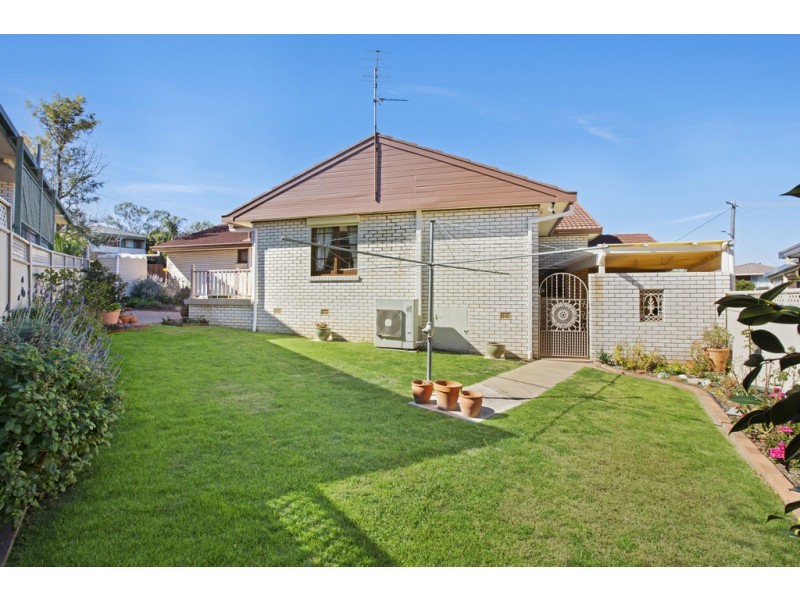 12 Minnamurra Cres, Tamworth NSW 2340
