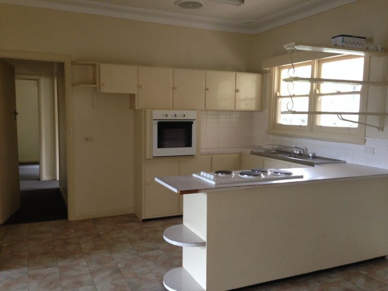 31 Raglan Street, Tamworth NSW 2340