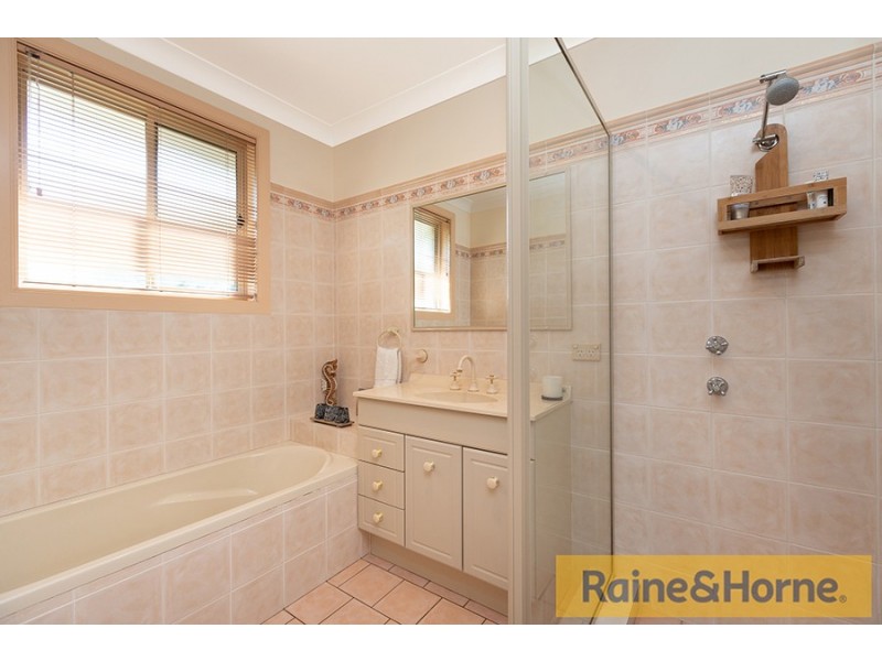 4 Clancy Court, Tamworth NSW 2340