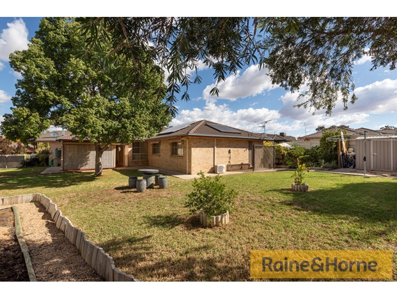 4 Clancy Court, Tamworth NSW 2340