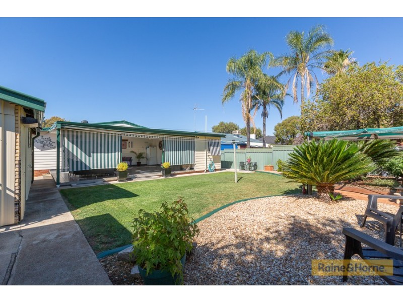 16 Edinburgh Avenue, Tamworth NSW 2340
