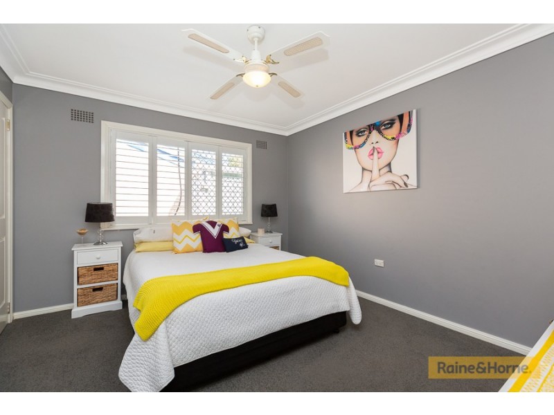 16 Edinburgh Avenue, Tamworth NSW 2340