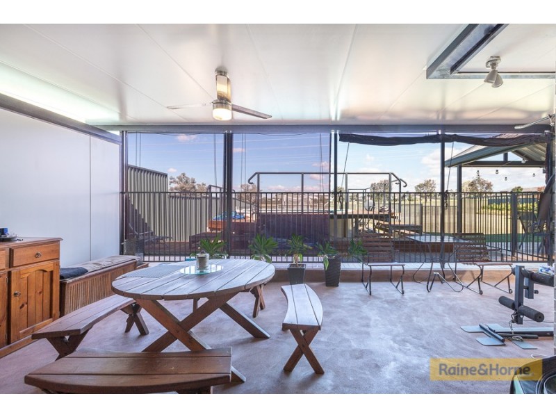 94 The Heights, Tamworth NSW 2340