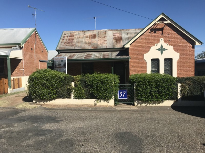 37 Griffin Avenue, Tamworth NSW 2340