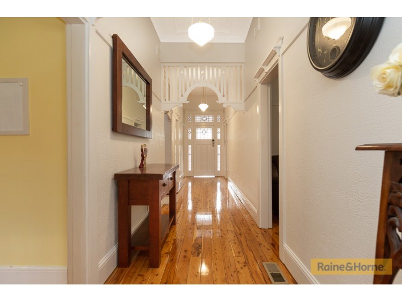 61 Hill Street, East Tamworth NSW 2340