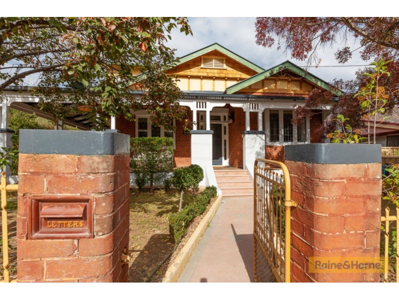 61 Hill Street, East Tamworth NSW 2340